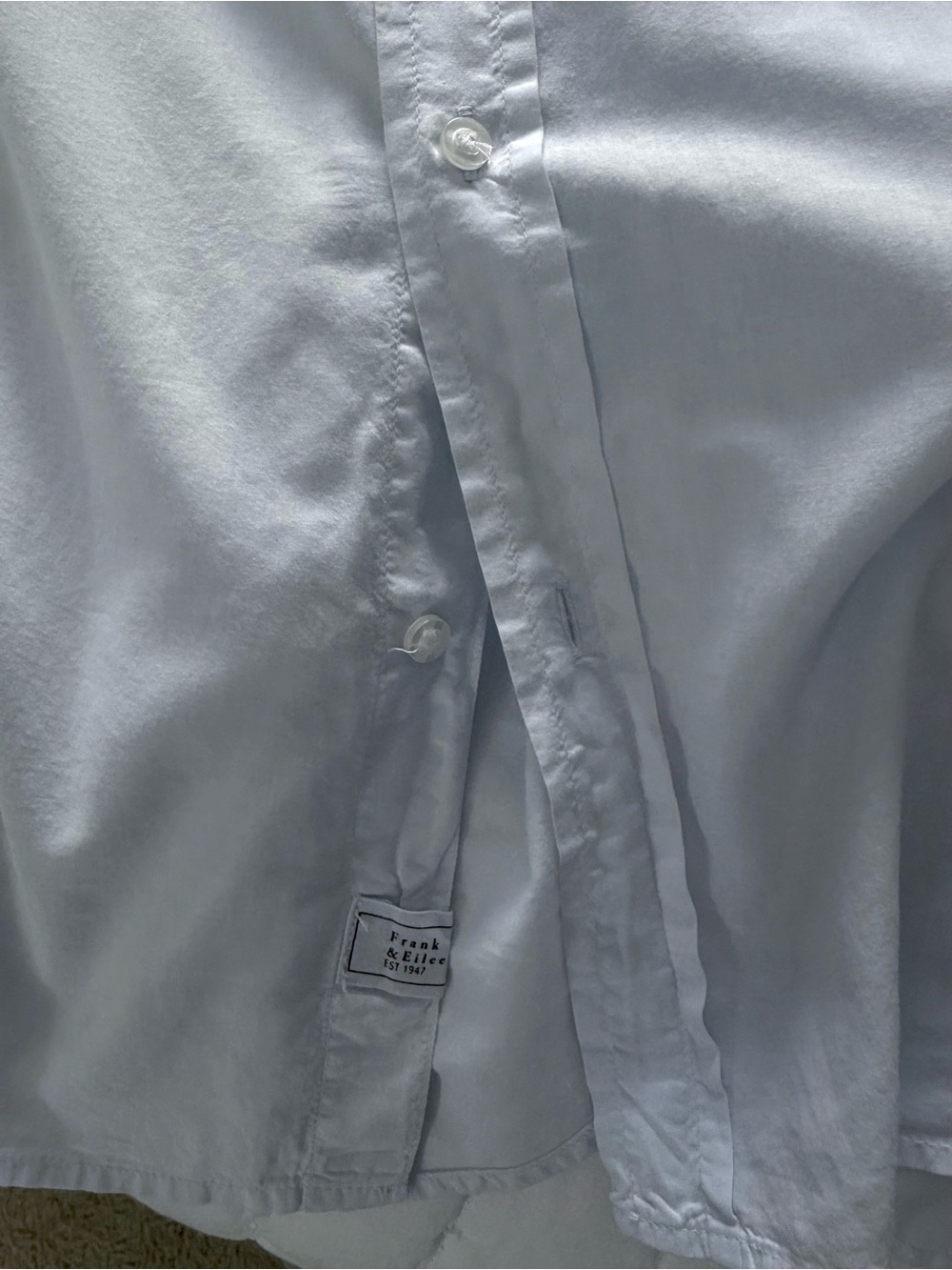 Frank & Eileen Lightweight Light Blue Shirt. Large - Picture 5 of 7